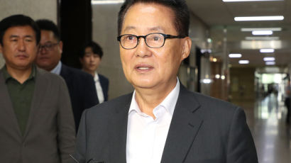박지원 “김병준, 한국당 비대위원장 수락...고개가 갸우뚱”