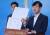하태경 바른미래당 의원이 16일 오후 서울 여의도 국회 정론관에서 기자회견을 열고 군인권센터가 본인들이 공개한 문건에도 없는 쿠데타 괴담을 유포하고 있으며 이를 즉각 중지하고 사과할 것을 촉구하고 있다. [뉴스1]
