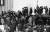 1954년 11월 국회 본회의장에서 초대 대통령의 중임제한을 없애는 &#39;사사오입 개헌안&#39;이 통과되자 야당 의원들이 항의하고 있다. [중앙포토]