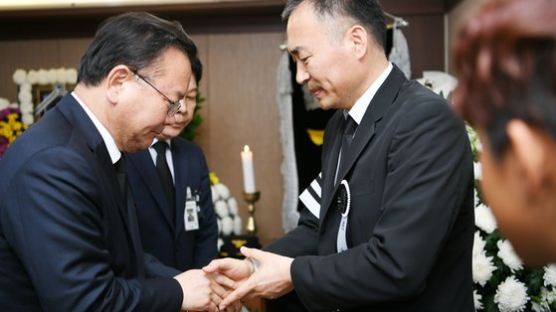 멀쩡한 女 구급대원, 취객에 맞아 죽어도 순직받기 힘든 나라 