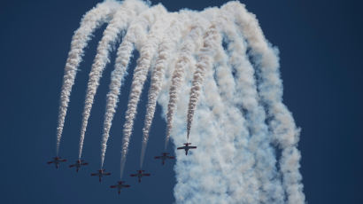 [서소문사진관]하늘을 지배하는 스페인 공군기의 에어쇼