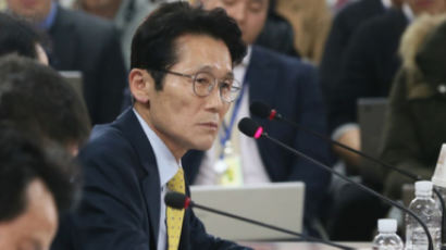 정의당 윤소하 “특검, 근거없이 의혹만 양산…정치특검 돼선 안돼”