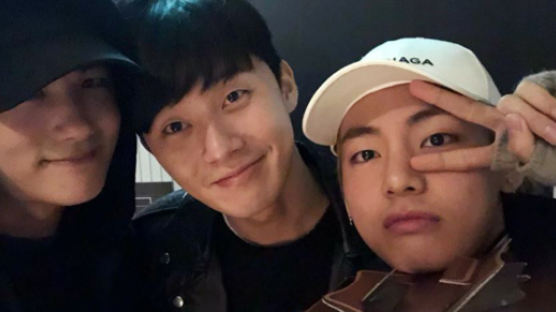 PARK SEO JOON Shares Stories about Friendship with BTS' V & PARK HYUNG SIK
