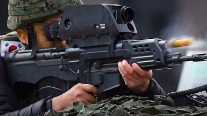 ‘명품무기’ 국산 K-11 복합소총 또 결함