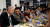 레제프 타이이프 에르도안 터키 대통령이 앙카라에 있는 일디림 베야지트 대학교 기숙사에서 학생들과 사후르 식사를 하는 모습. [데일리 사바 캡처]