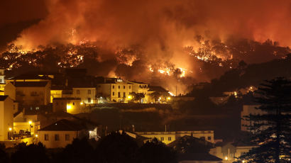 [서소문사진관]불타는 지구...포르투갈·스페인도 대형산불 번져