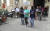 8일 이탈리아 팔레르모에서 보험사기 용의자가 경찰에 연행되고 있다. [ANSA통신=연합뉴스] 