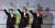 2007년 대통합민주신당 대통형 후보였던 정동영, 손학규, 이해찬 후보가 합동연설회에서 지지자들의 환호에 손을 흔들며 답하고 있다. [중앙포토]