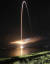 파커 태양 탐사선을 실은 델타4 로켓이 12일(현지시간) 오전 미국 플로리다 케이프 커내버럴 공군기지에서 발사되고 있다. 로켓 궤적을 장노출로 촬영한 사진. [AP=연합뉴스]