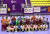 14일 오후 인도네시아 자카르타 포키 찌부부르 스타디움에서 열린 2018 자카르타-팔렘방 아시안게임 여자 핸드볼 예선 한국과 북한의 경기에서 남북 선수들이 기념사진을 찍고 있다. [연합뉴스]