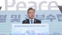 文, '운전자' 고수…"남북관계, 북·미 부수효과 아닌 비핵화 동력”