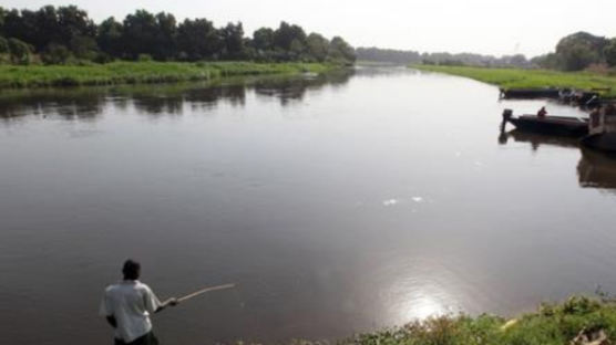 나일강에서 배 전복사고로 어린이 22명 사망
