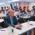 BMW 차주인 노르웨이인 톰 달 한센 씨가 BMW 피해자모임 회원 자격으로 한국 정부에 공개요청서를 낭독하는 모습을 지켜보고 있다. 문희철 기자.