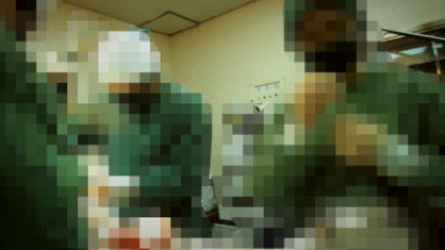의료연대본부 “강원대병원 간호사, 의사가 허벅지 팔뚝 주물러”