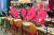 공연단이 인도네시아 전통 악기인 콜린탕을 연주하고 있다. 자카르타=김성룡 기자