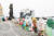 제주 ‘비치코밍페스티벌’에서 선보인 플라스틱 돌하르방. 해변 쓰레기가 작품으로 변신했다. [사진 재주도좋아]