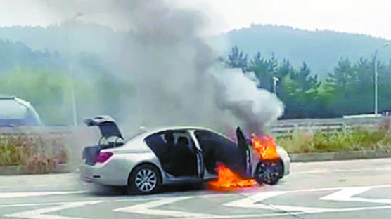 차량 화재가 폭염 탓? 소방청 “봄에 가장 많이 발생”