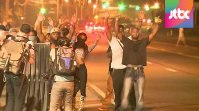 경찰 총격에 20대 흑인 또 사망…퍼거슨시 긴장 고조