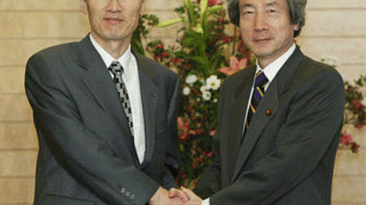 [사진] 고이즈미 총리와 尹외교