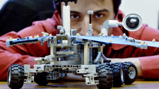 [사진] 화성탐사 로봇 레고 모형