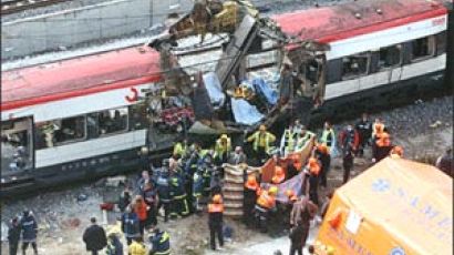 스페인 열차 폭발 173명 사망
