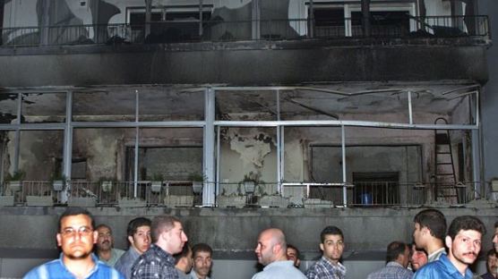 [사진] 습격당한 시리아 유엔 사무실