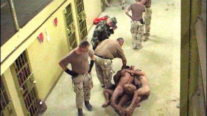[사진] 미군의 이라크 포로 학대