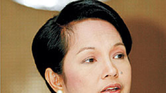 [뉴스 피플] 연임 유력한 아로요 필리핀 대통령