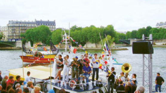 [NOW] 프랑스 이색 축제 '파리 漁港'