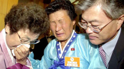 문재인 수석 북한 이모 만나