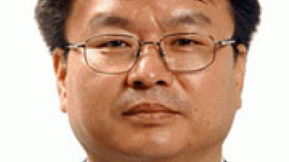 [취재일기] 비맞는 대북 지원 쌀