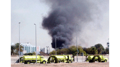 [사진] 불타는 사우디 美영사관