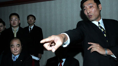 [사진] 訪中 한나라당 의원당 기자회견 불발