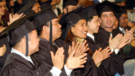[사진] 외국인 근로자 졸업식