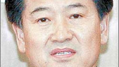 정동영 장관, 일본 강경 대응에 "정면 돌파" 공격수로