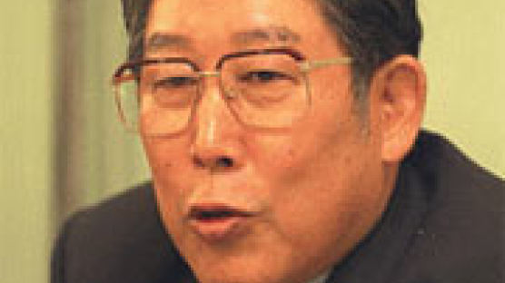 일본 재계 대표 게이단렌 회장 "야스쿠니서 A급 전범 빼자"