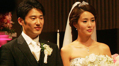 [사진] 결혼식 올리는 김원희씨