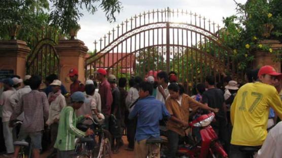 [사진] 인질극 벌어진 캄보디아 시엠레압 국제학교