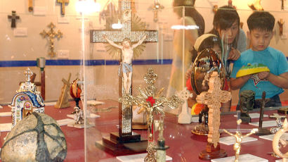 [사진] 세계박물관 박람회 '다양한 십자가'