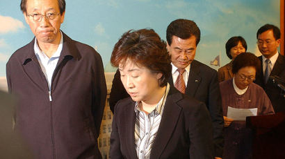 [사진] 침울한 민노당 의원들