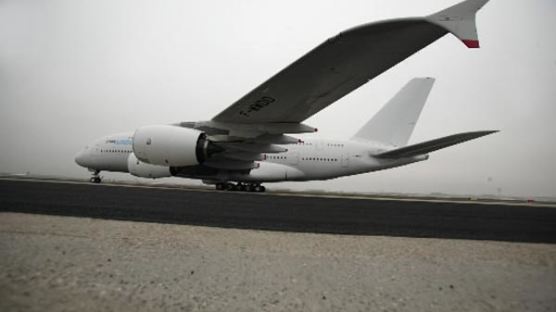 [사진] 세계 최대 비행기 첫 취항