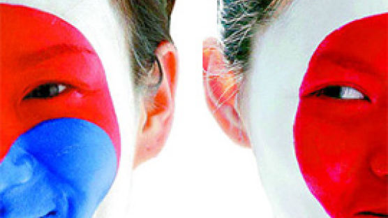 한국은 '통큰 경영'… 일본은 '꼼꼼 경영'