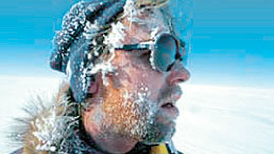 "여기는 남극점" 오스트리아 탐험가들 스키 타고 33일 만에