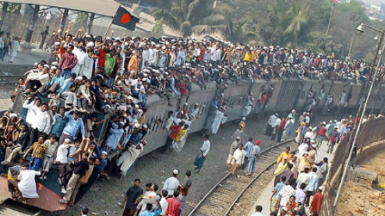 [사진] 세계이슬람집회로 가는 열차