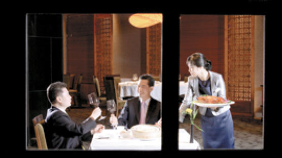 [week&CoverStory] Business Dining "술 상무는 없다"