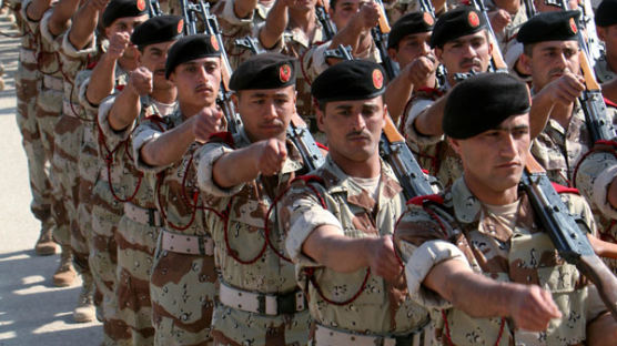 [사진] 이라크 사관 후보생들