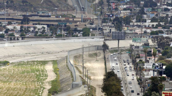 [사진] 미·멕시코 국경 장벽 건설