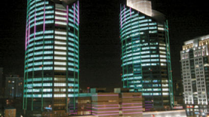 베이징에서도 LG=쌍둥이 빌딩