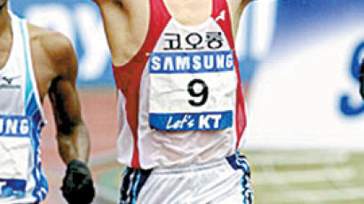 지영준, 한국신 '바람'… 남자 육상 5000m에서 19년 만에 0.46초 당겨