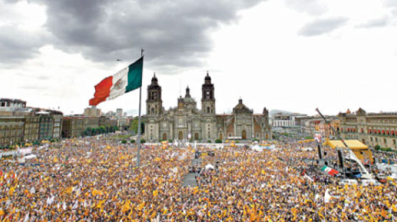 [사진] 멕시코 대선 불복 … 28만 장외 집회